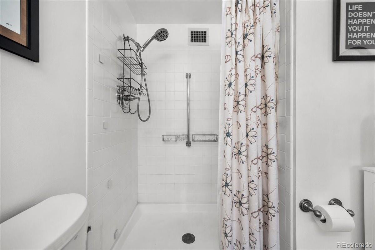 MLS Image #10 for 700 s alton way,denver, Colorado