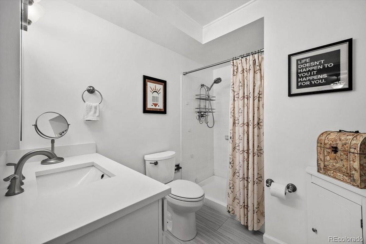 MLS Image #9 for 700 s alton way,denver, Colorado