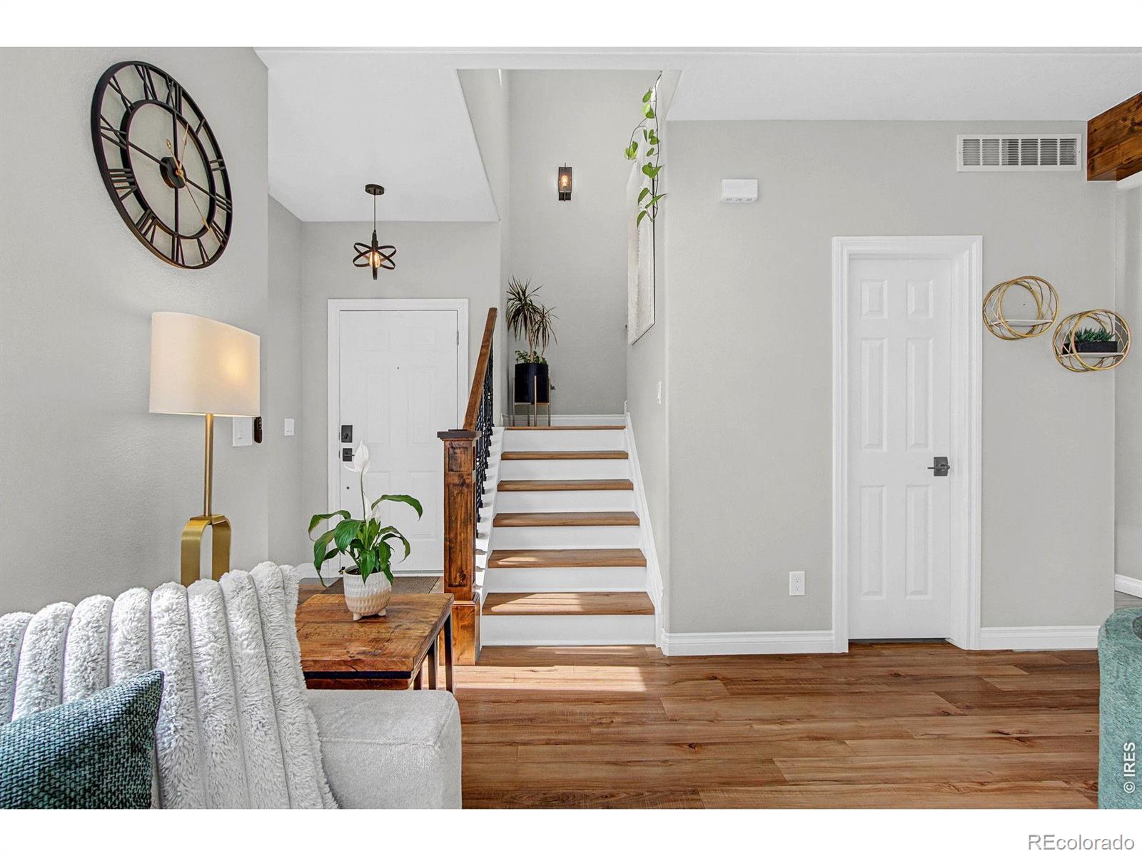 MLS Image #2 for 10024  wyandott circle,thornton, Colorado