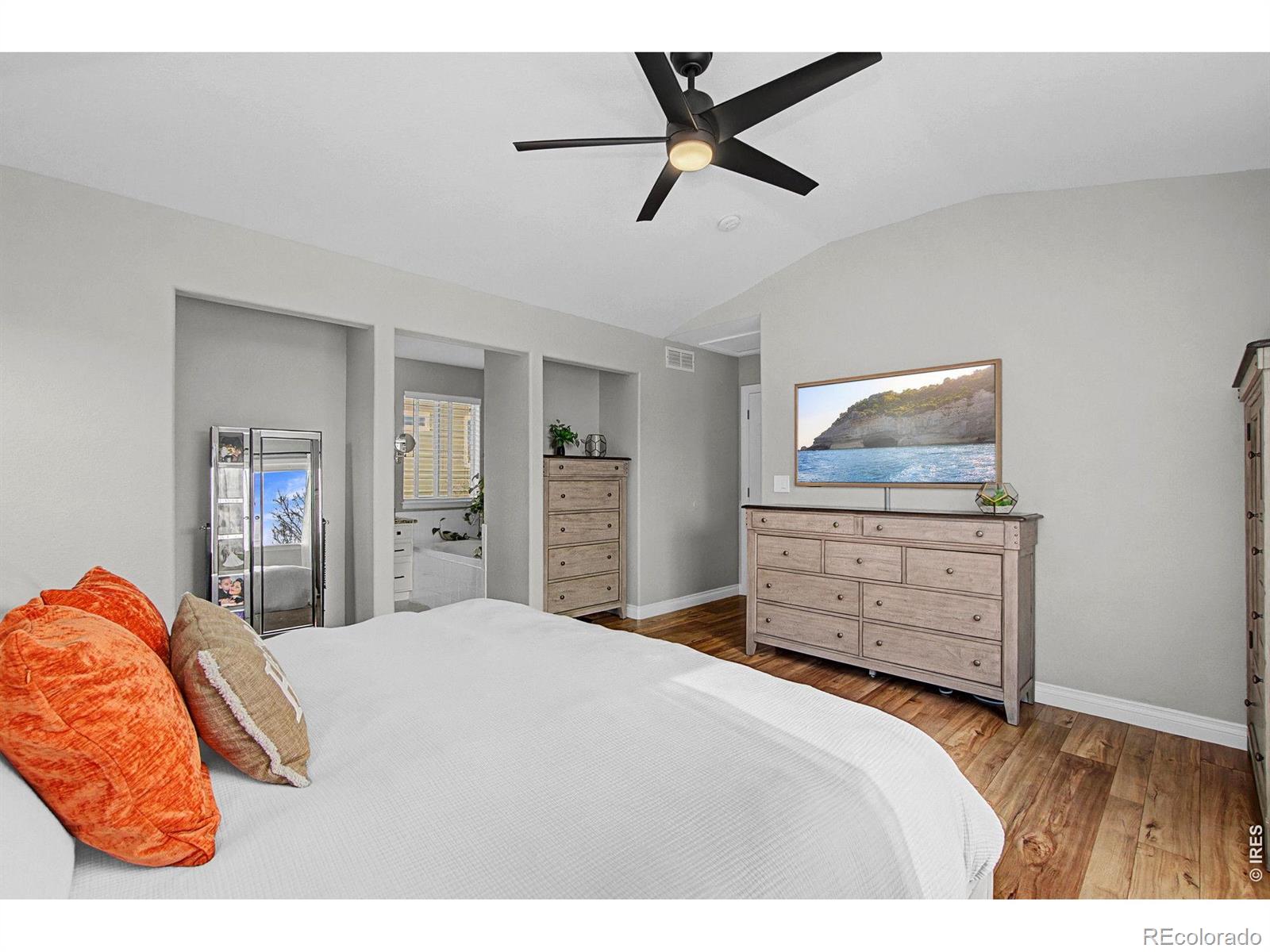 MLS Image #9 for 10024  wyandott circle,thornton, Colorado