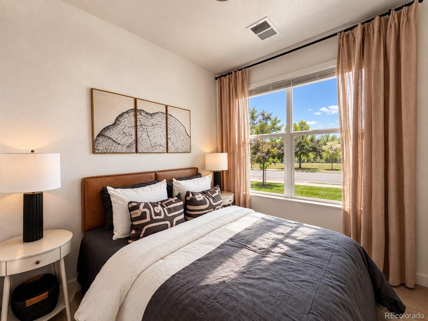 MLS Image #5 for 1680 n sheridan boulevard,denver, Colorado