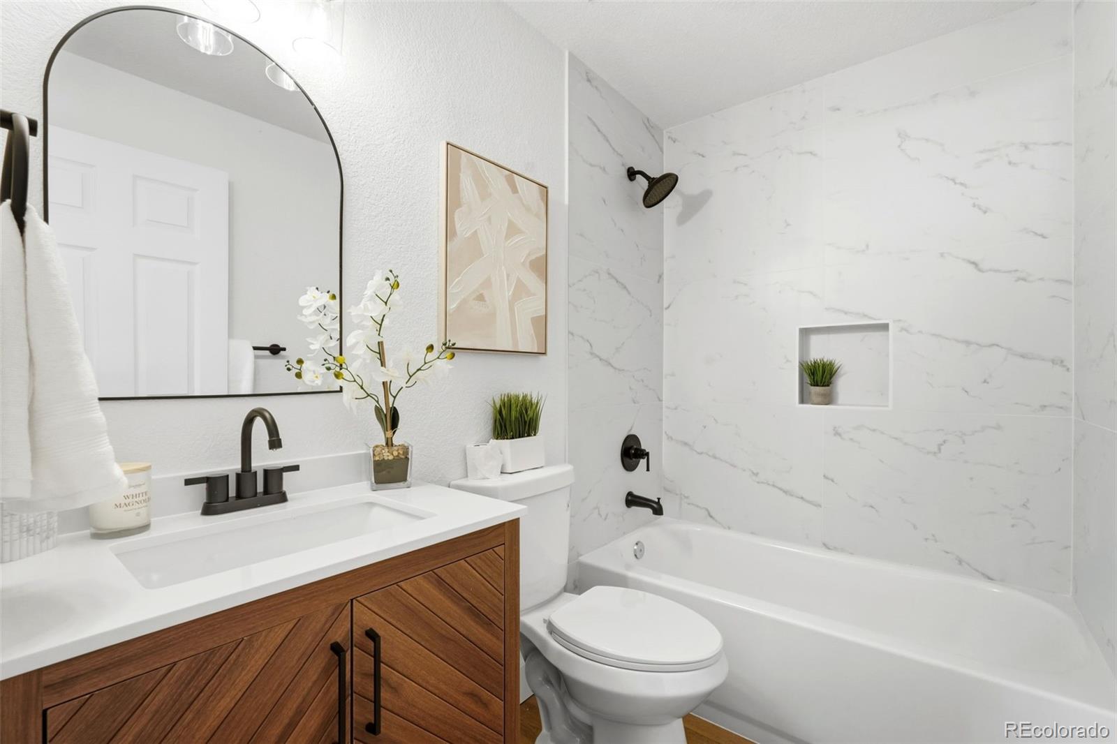 MLS Image #11 for 4303  elkhart street,denver, Colorado