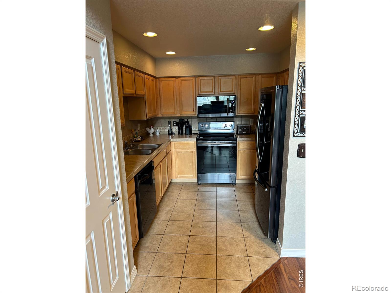 MLS Image #4 for 805  summer hawk drive,longmont, Colorado