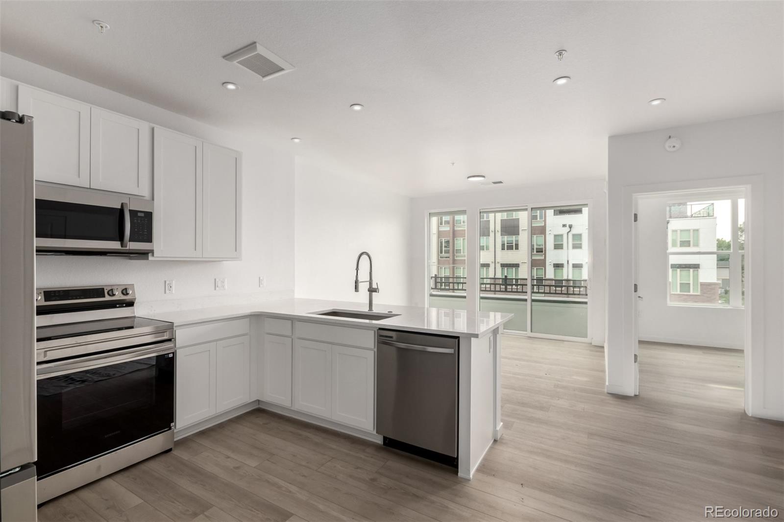 MLS Image #2 for 1634 n sheridan boulevard,denver, Colorado