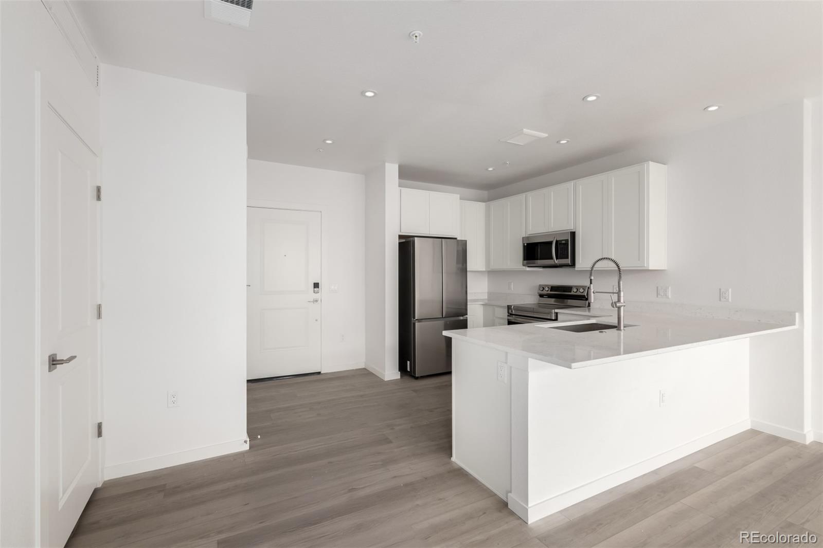 MLS Image #3 for 1634 n sheridan boulevard,denver, Colorado