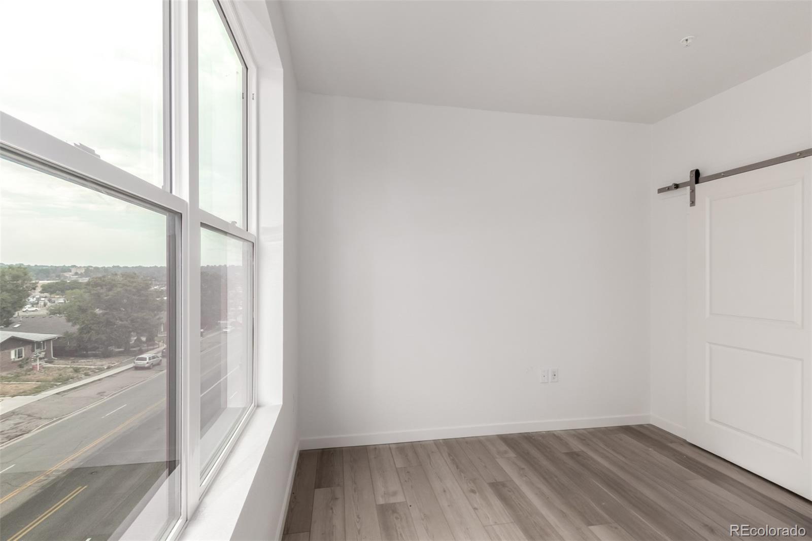MLS Image #7 for 1634 n sheridan boulevard,denver, Colorado