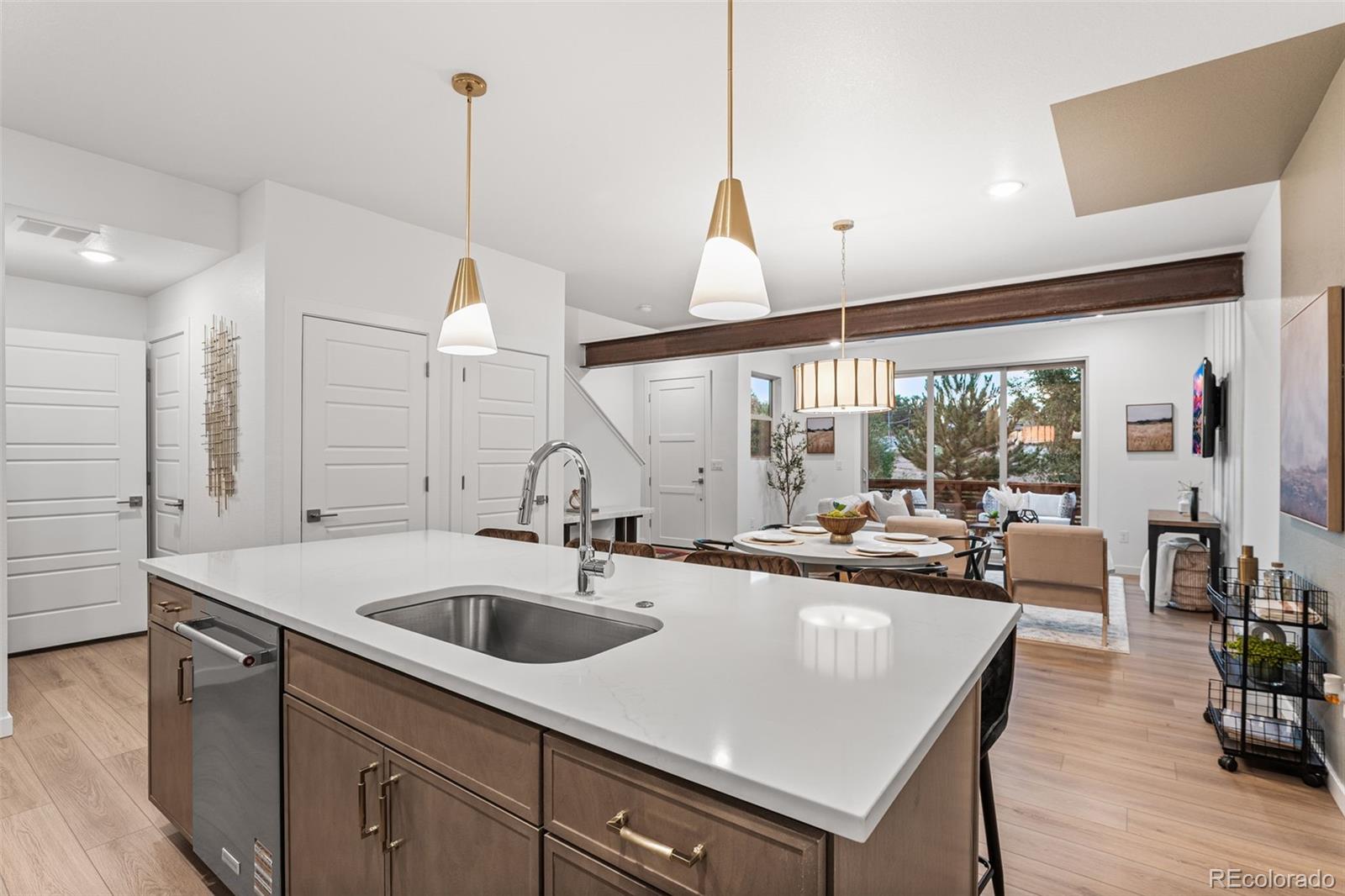 MLS Image #14 for 12334 w 58th court,arvada, Colorado