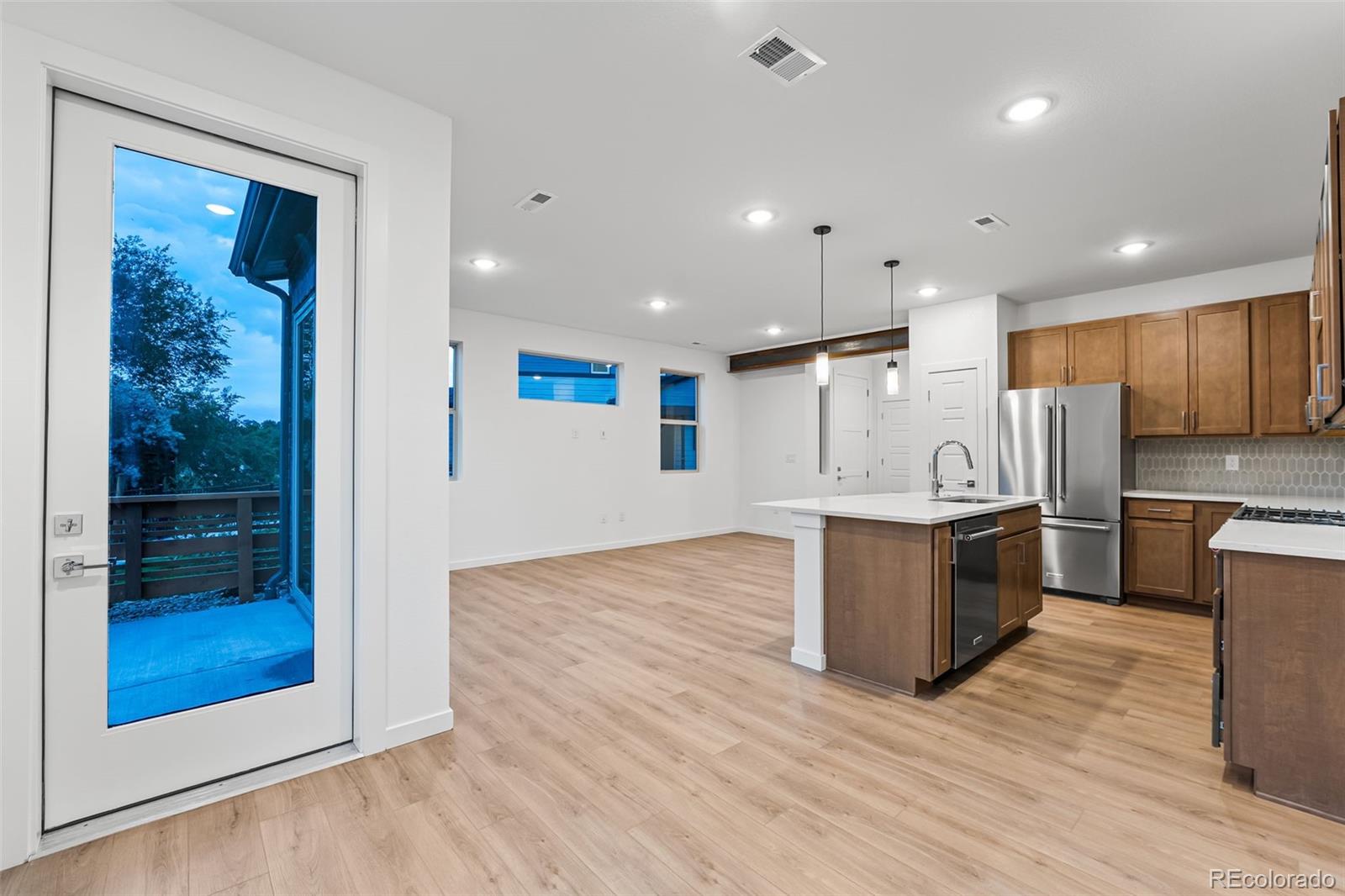 MLS Image #13 for 12318 w 58th court,arvada, Colorado
