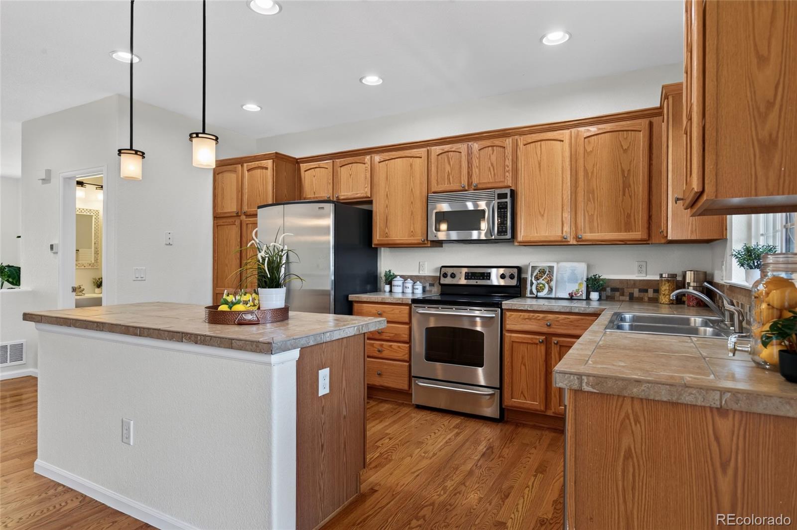 MLS Image #4 for 789  bristle pine circle,littleton, Colorado