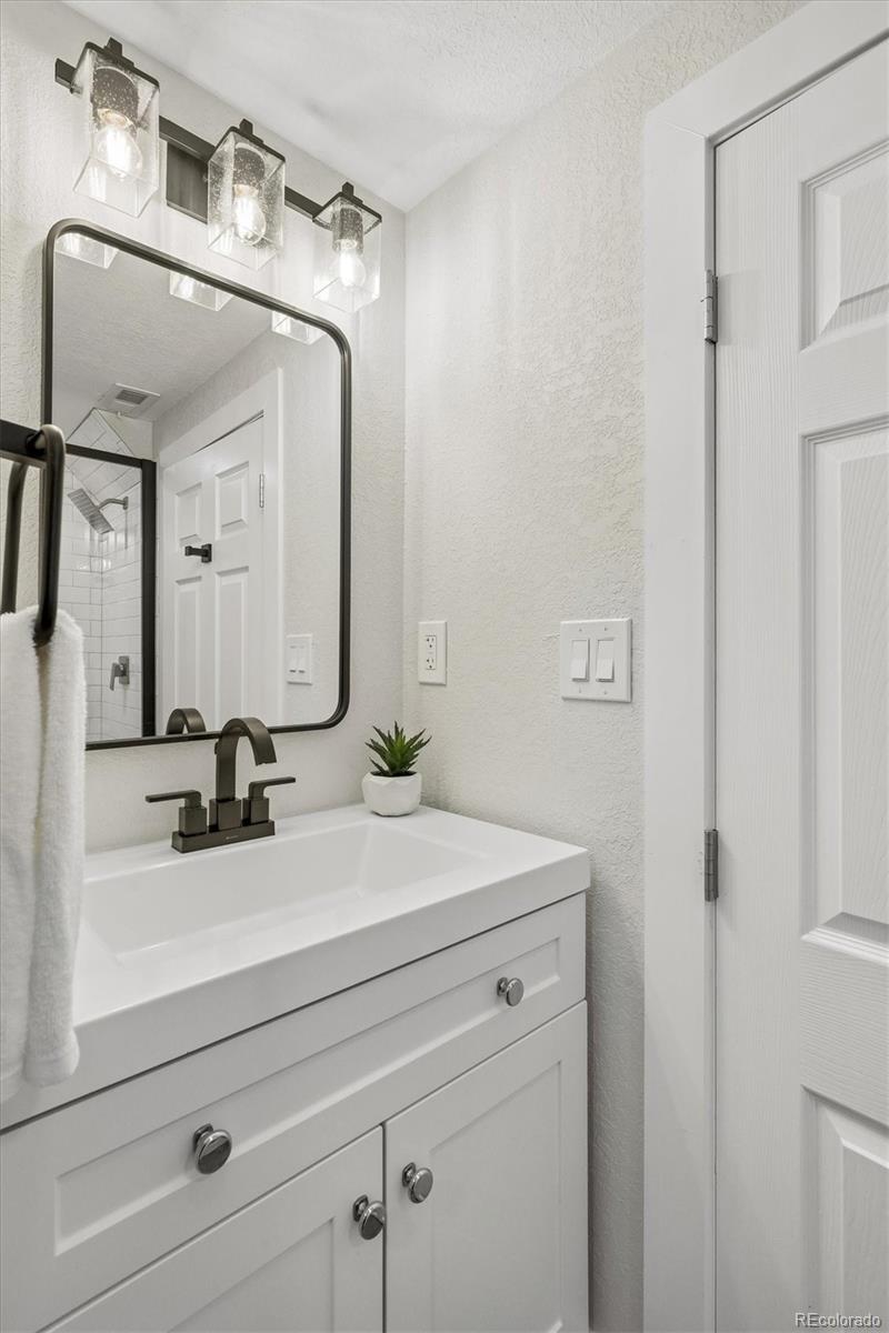MLS Image #35 for 865  grape street,denver, Colorado