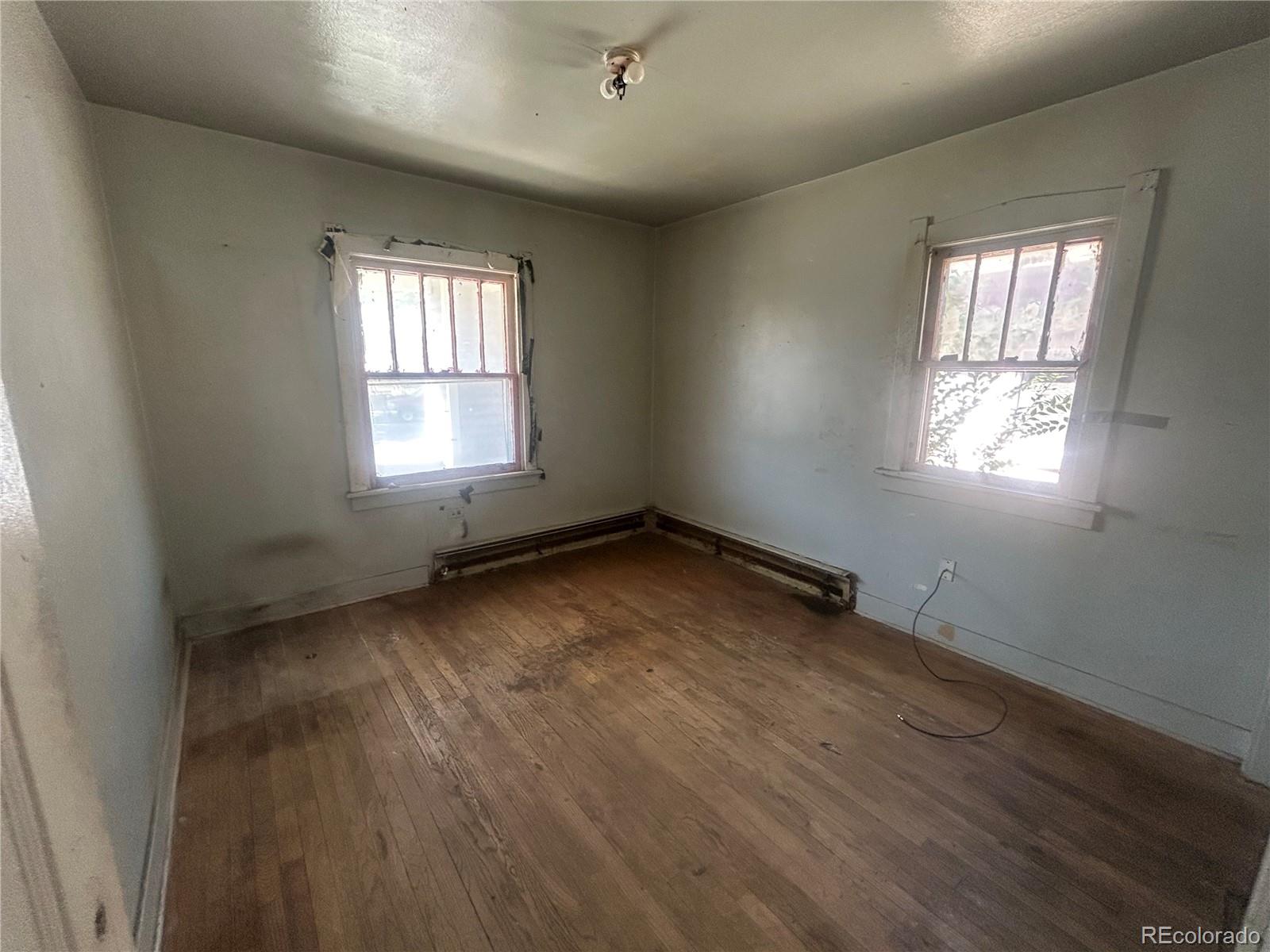 MLS Image #11 for 162  hazel court,denver, Colorado