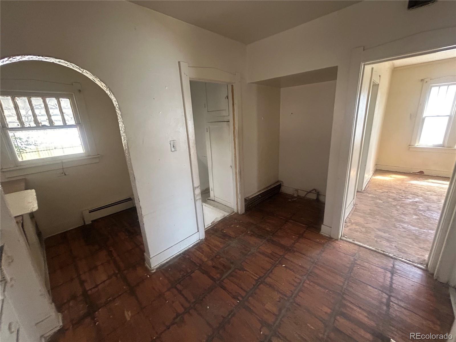 MLS Image #9 for 162  hazel court,denver, Colorado