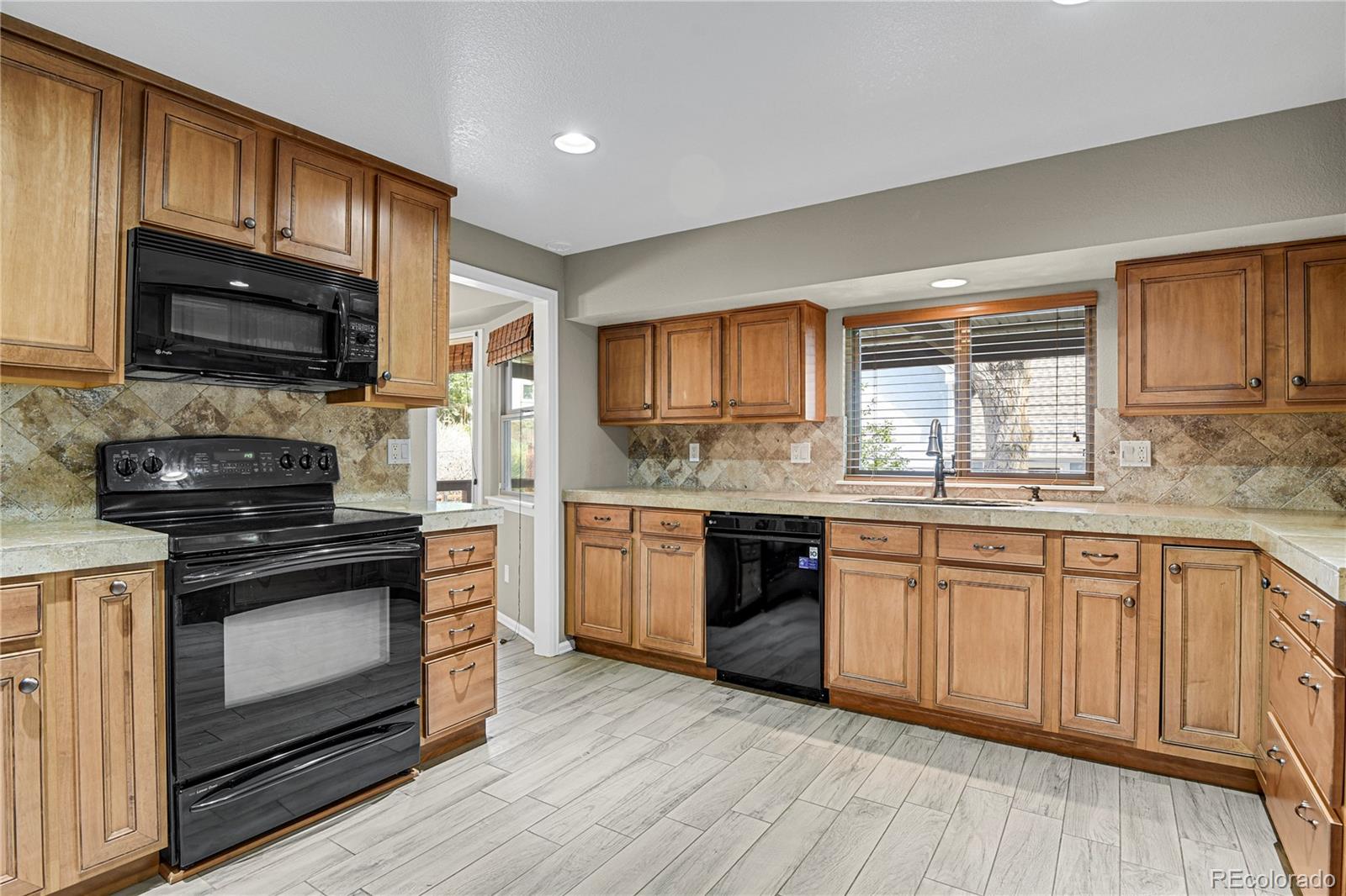 MLS Image #15 for 6525  white falcon court,colorado springs, Colorado