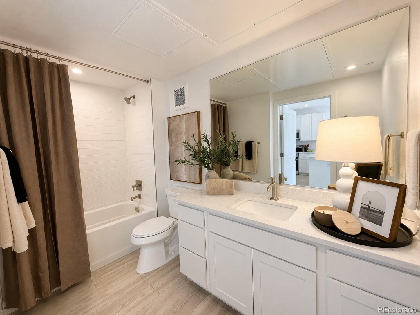 MLS Image #7 for 1650 n sheridan boulevard 203,denver, Colorado
