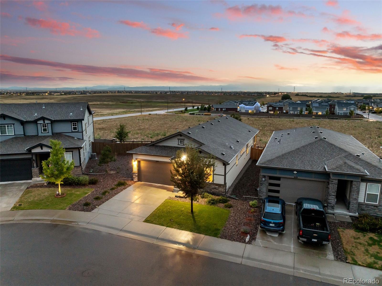 MLS Image #2 for 639 n waterloo court,aurora, Colorado