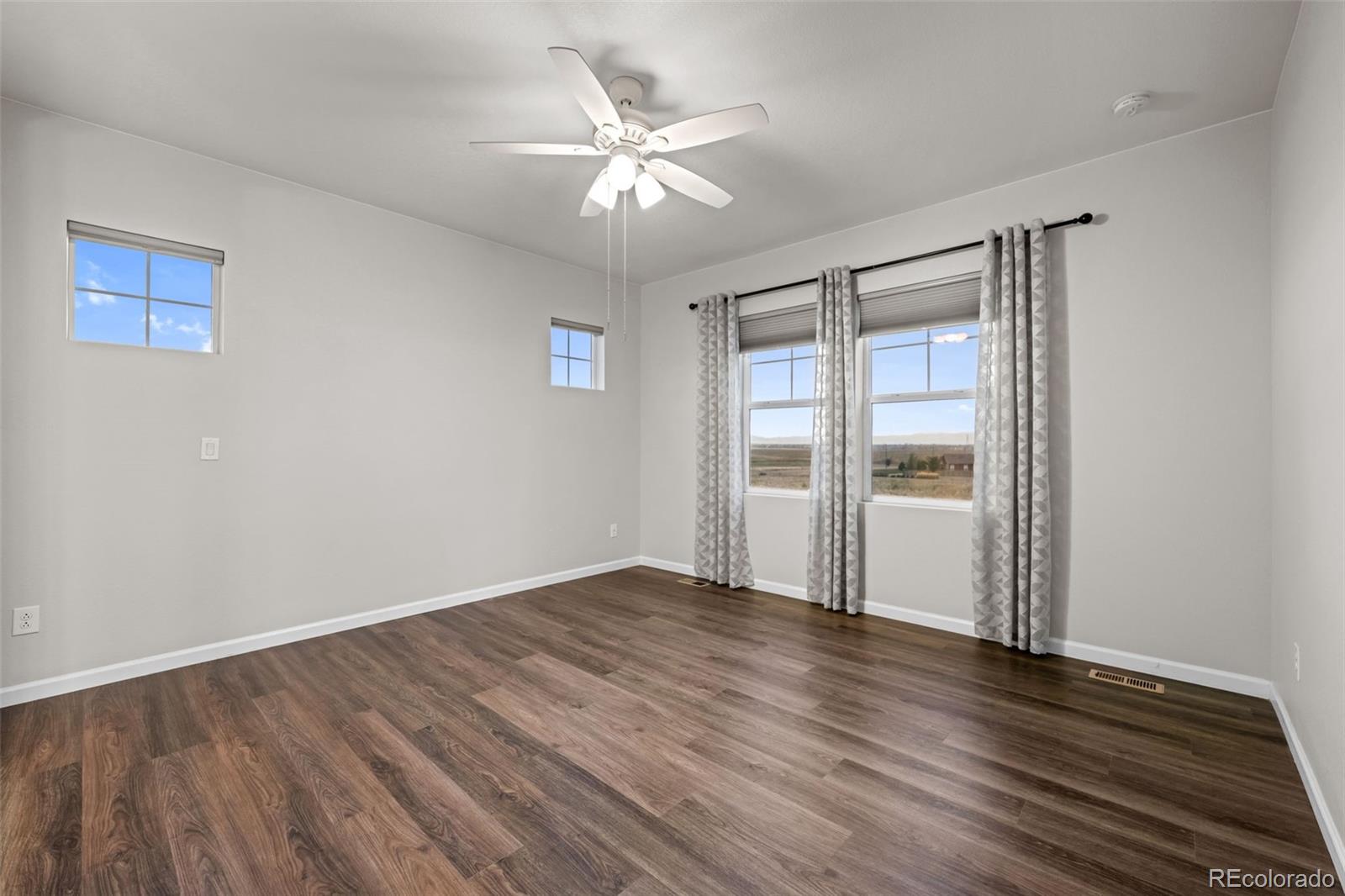 MLS Image #20 for 639 n waterloo court,aurora, Colorado