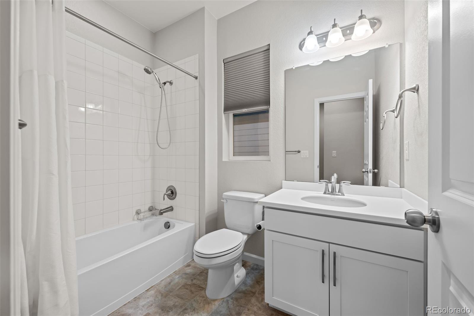 MLS Image #33 for 639 n waterloo court,aurora, Colorado