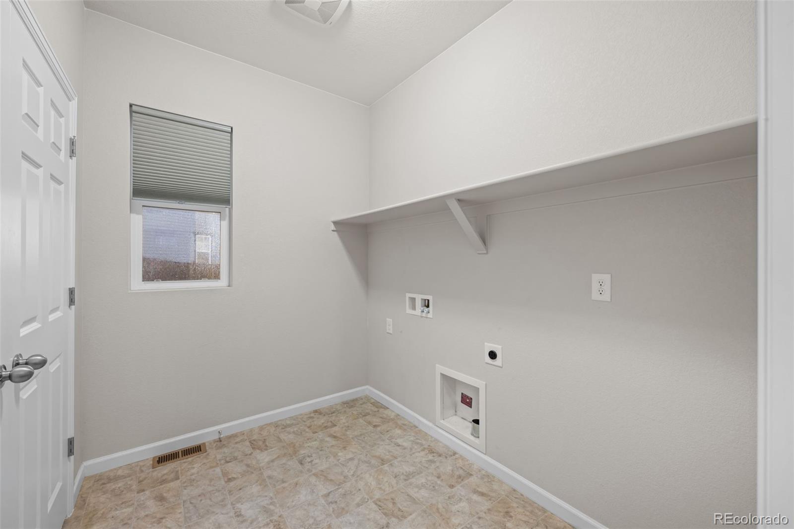 MLS Image #35 for 639 n waterloo court,aurora, Colorado