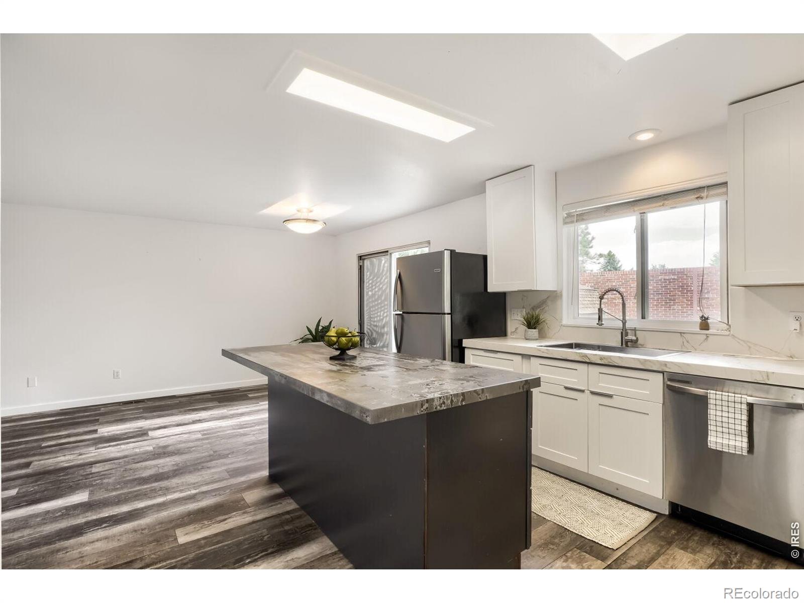 MLS Image #3 for 660  parthenon court,lafayette, Colorado