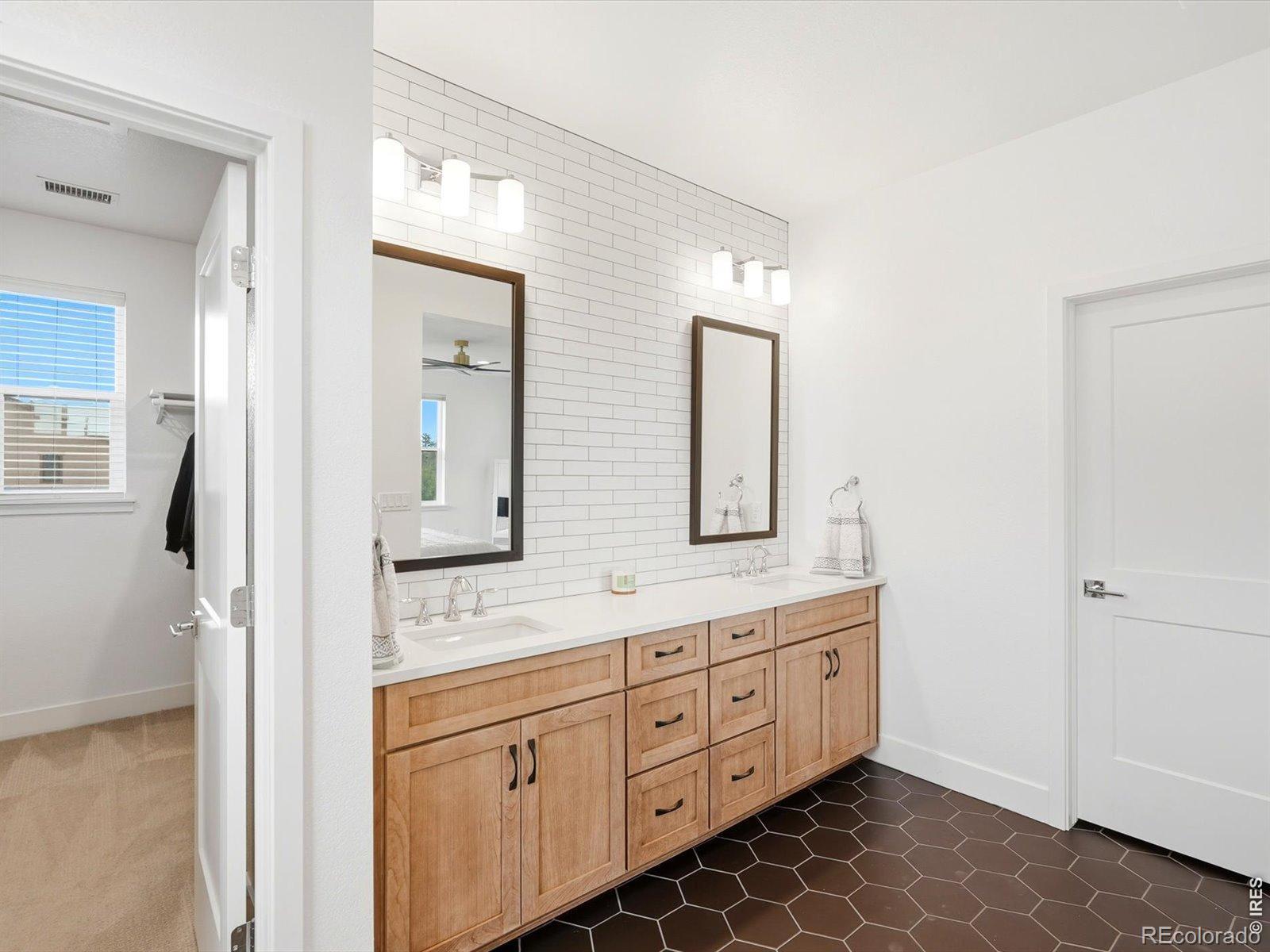 MLS Image #18 for 9148  star fall circle,littleton, Colorado