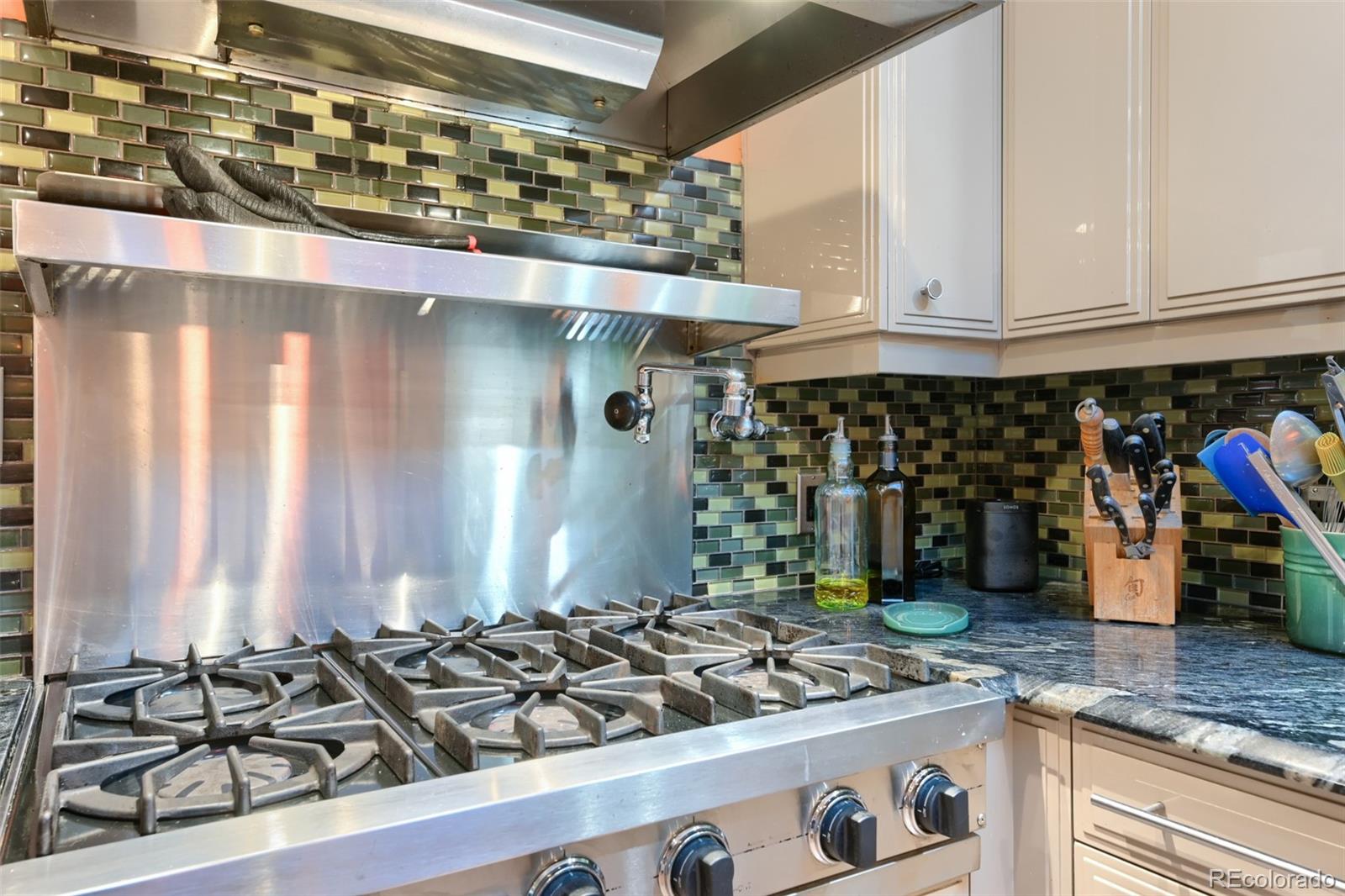 MLS Image #14 for 840 s garfield street,denver, Colorado