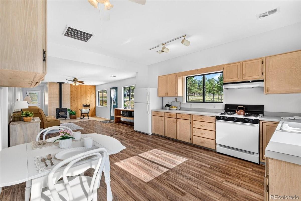 MLS Image #13 for 24389  emerald trail,deer trail, Colorado