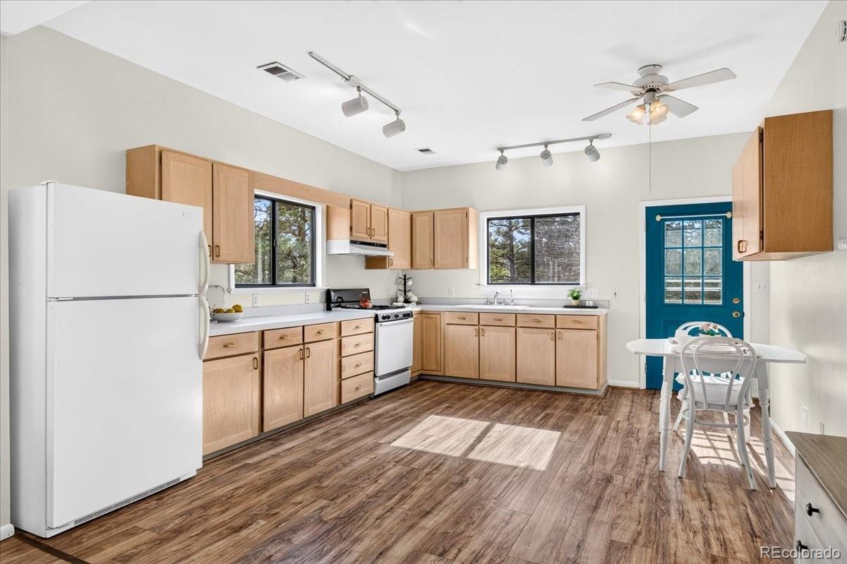 MLS Image #8 for 24389  emerald trail,deer trail, Colorado
