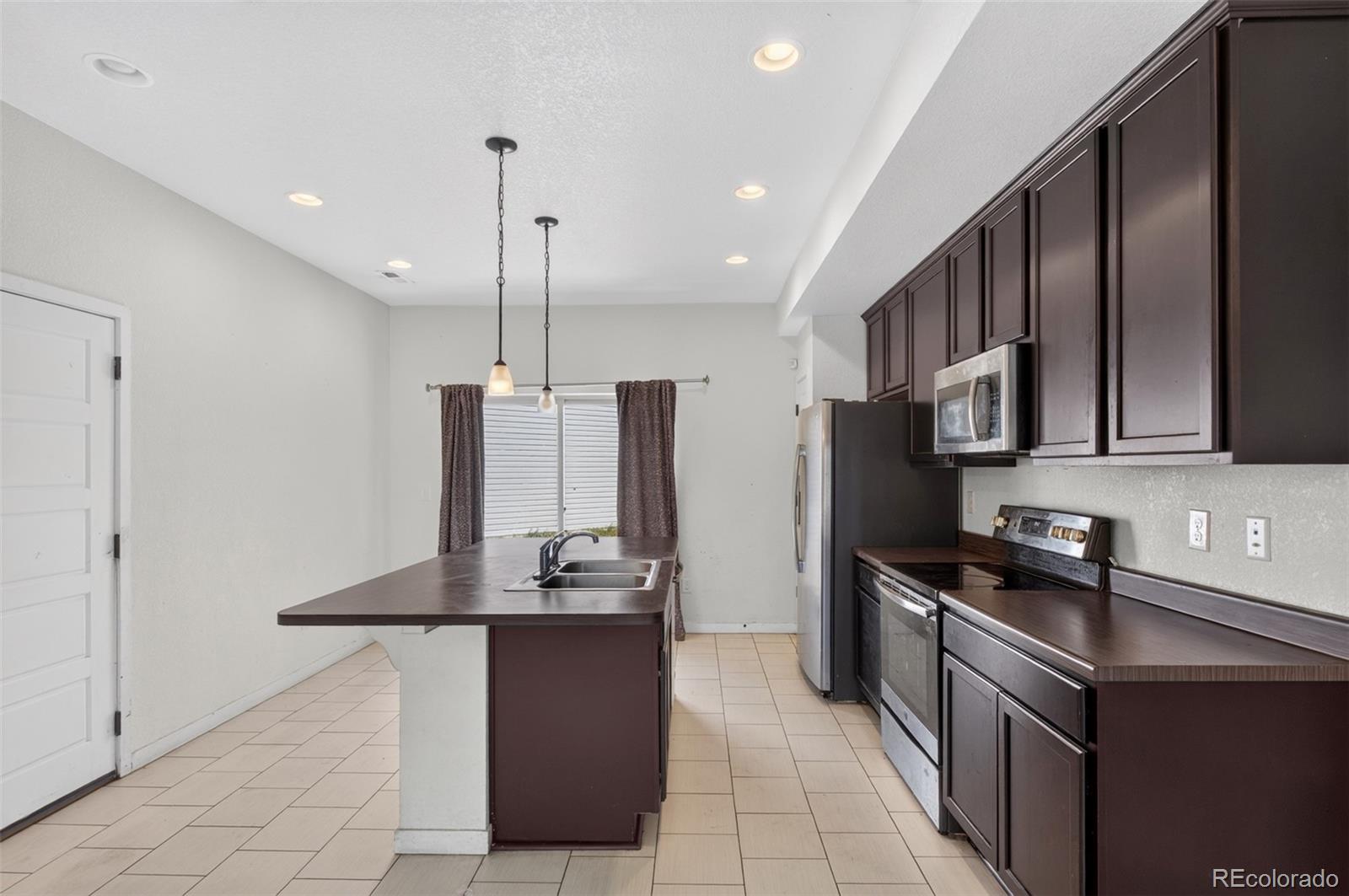 MLS Image #17 for 19133 e 54th place,denver, Colorado
