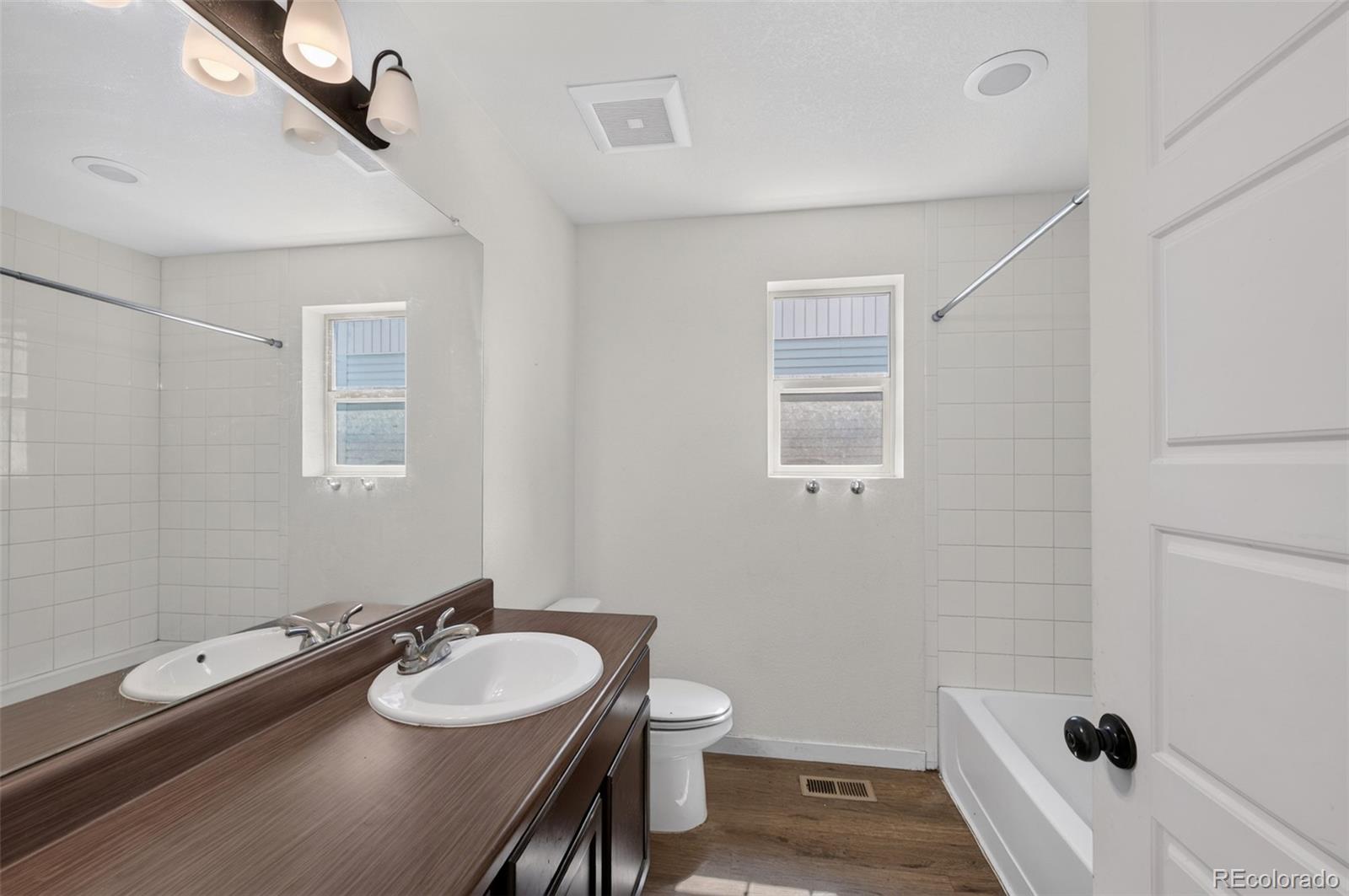 MLS Image #30 for 19133 e 54th place,denver, Colorado