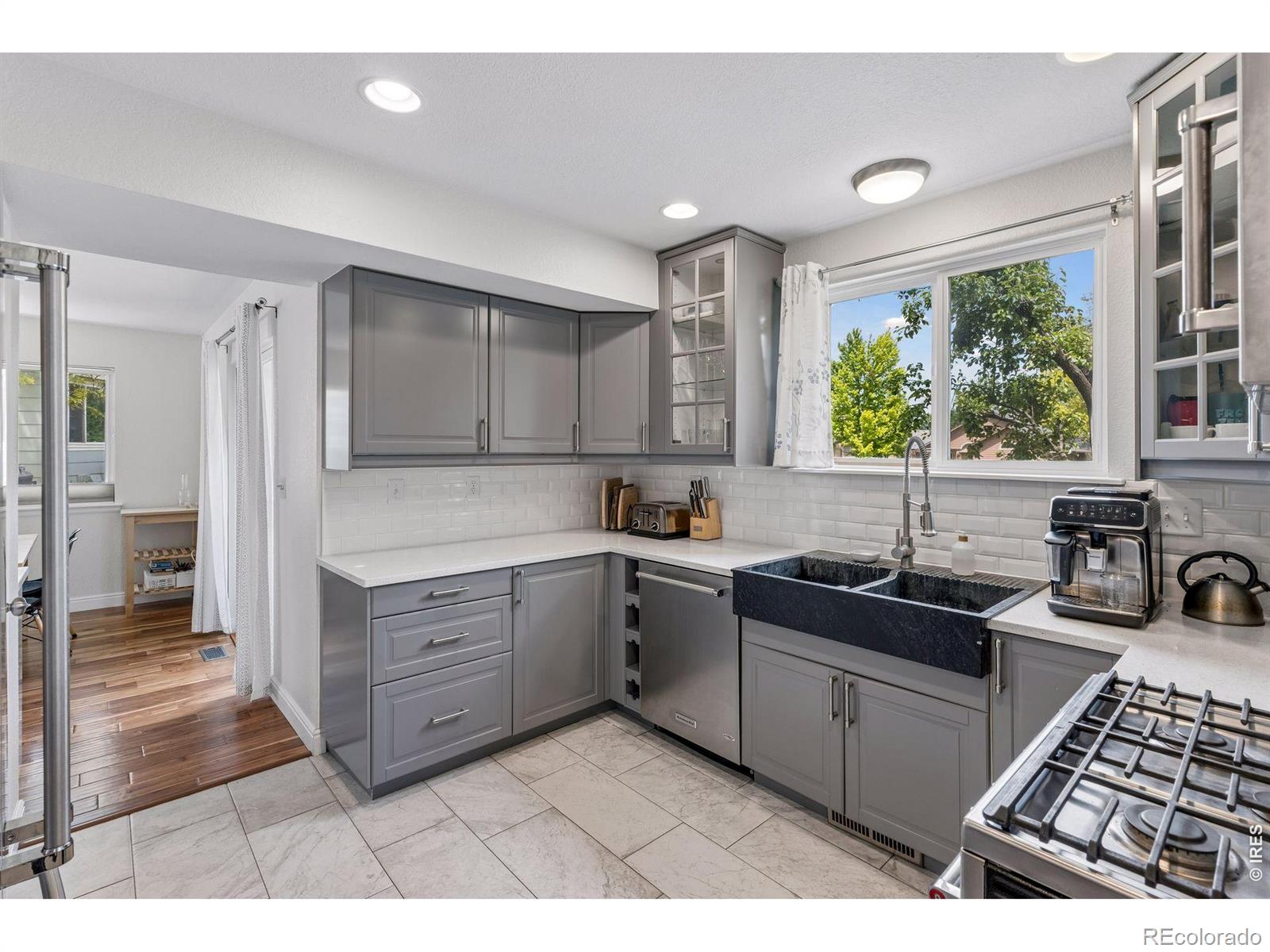 MLS Image #9 for 8099  meadowdale square,niwot, Colorado