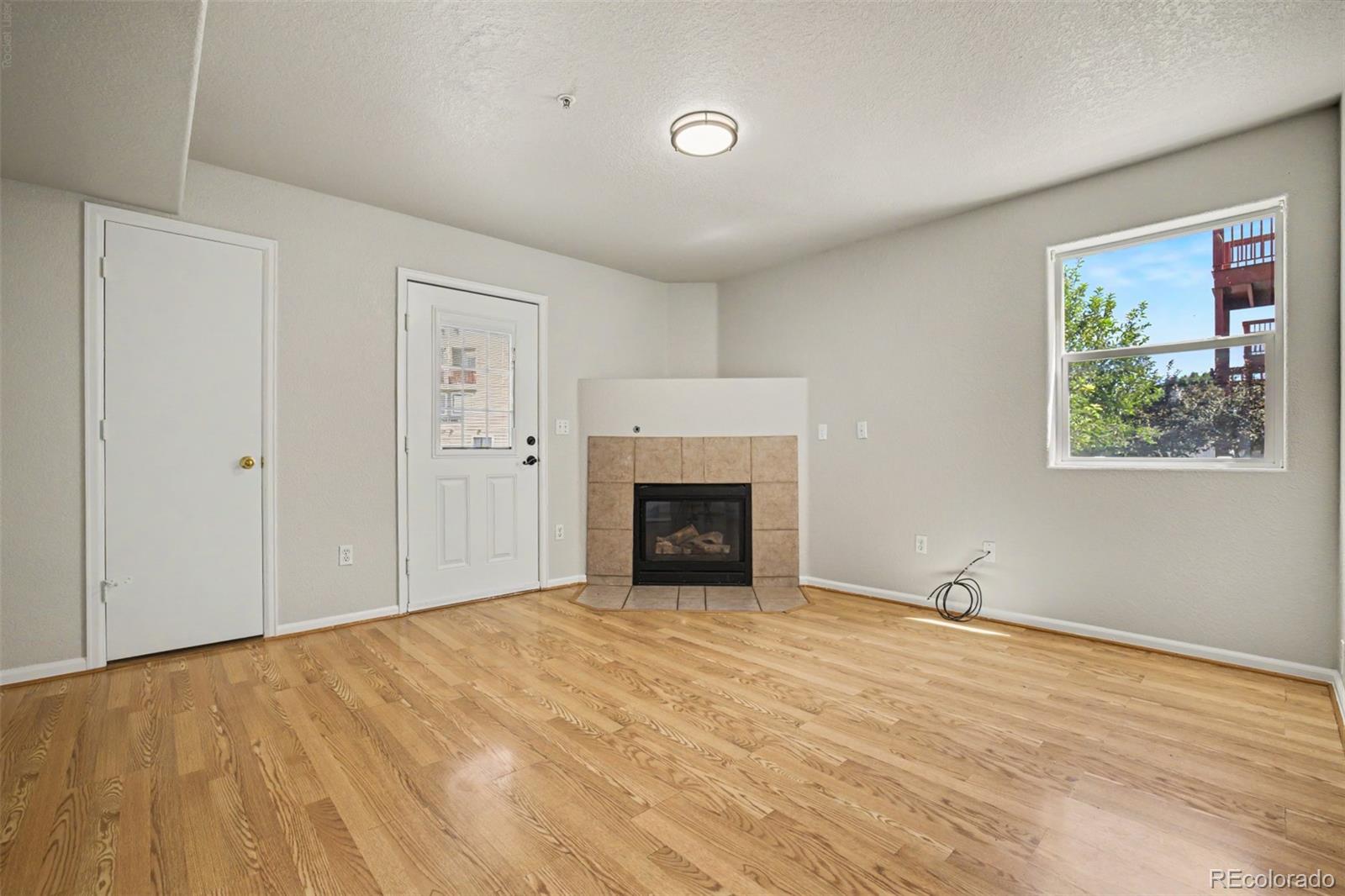 MLS Image #2 for 960 s dawson way,aurora, Colorado
