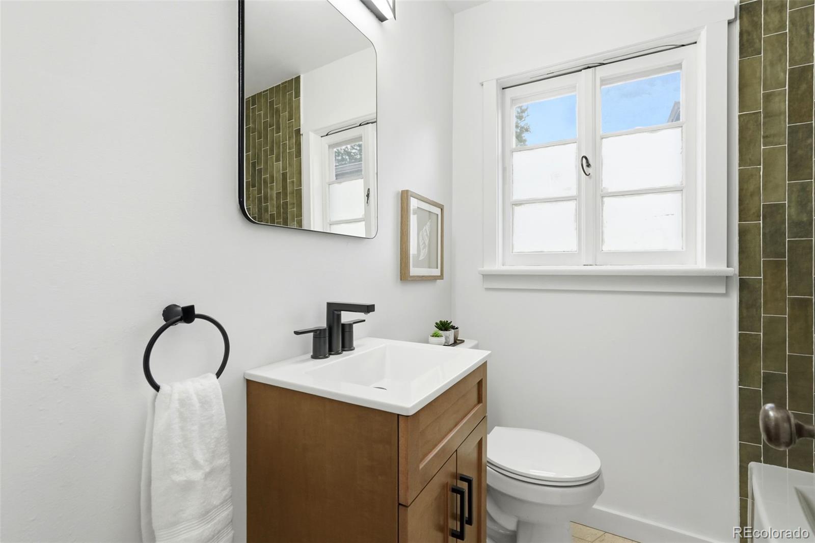 MLS Image #17 for 1815 s adams street,denver, Colorado