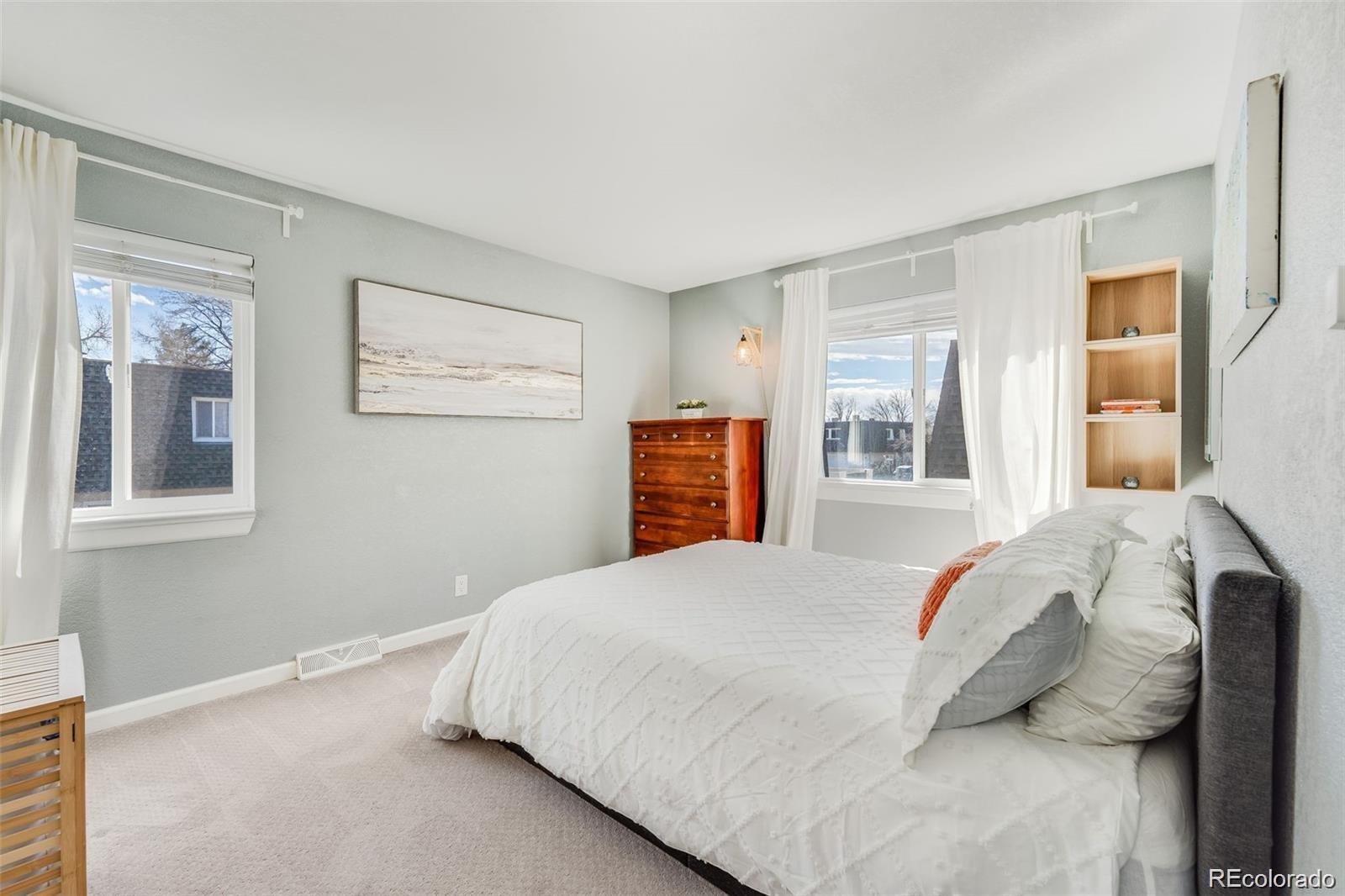 MLS Image #10 for 1135 s oneida street,denver, Colorado