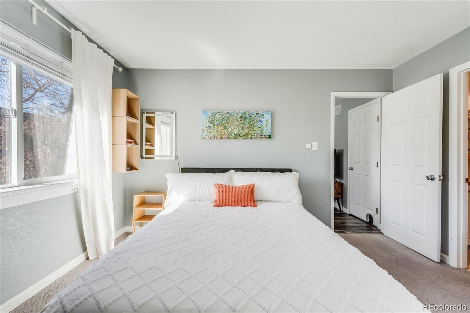 MLS Image #11 for 1135 s oneida street,denver, Colorado