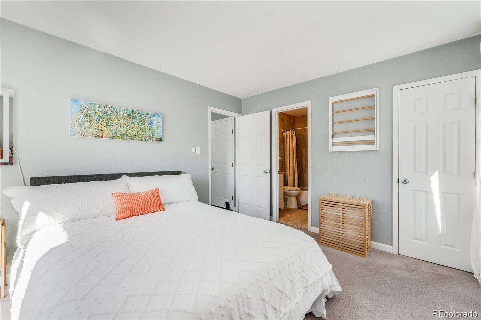 MLS Image #12 for 1135 s oneida street,denver, Colorado