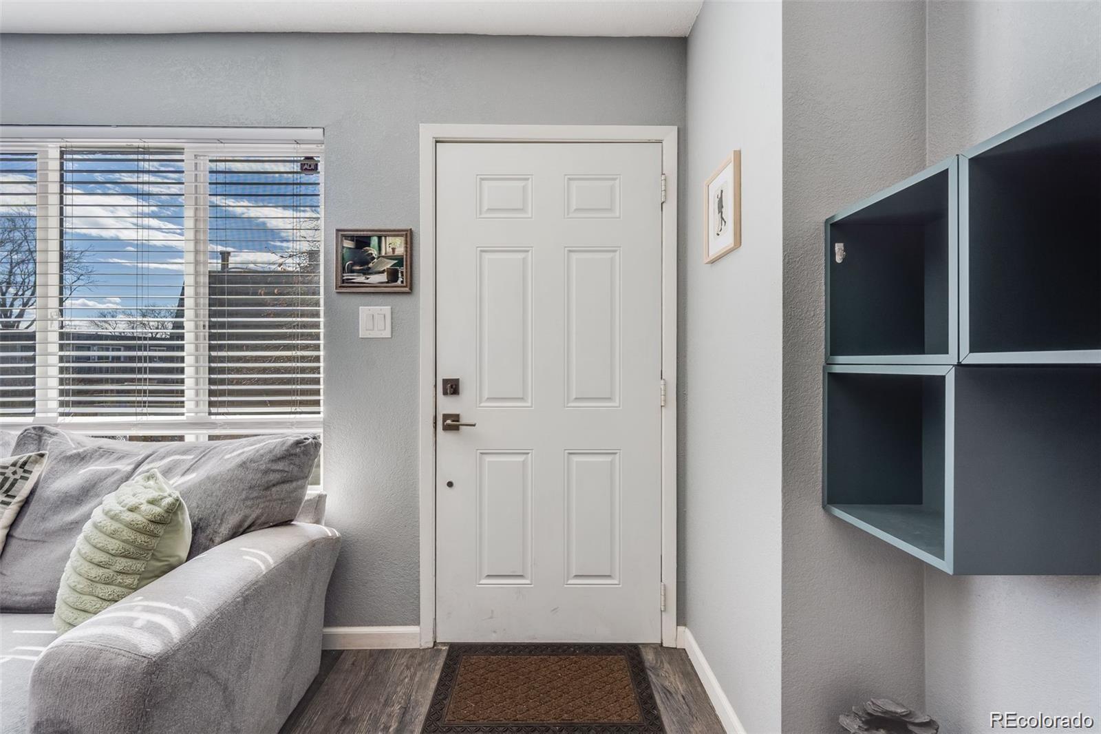 MLS Image #3 for 1135 s oneida street,denver, Colorado