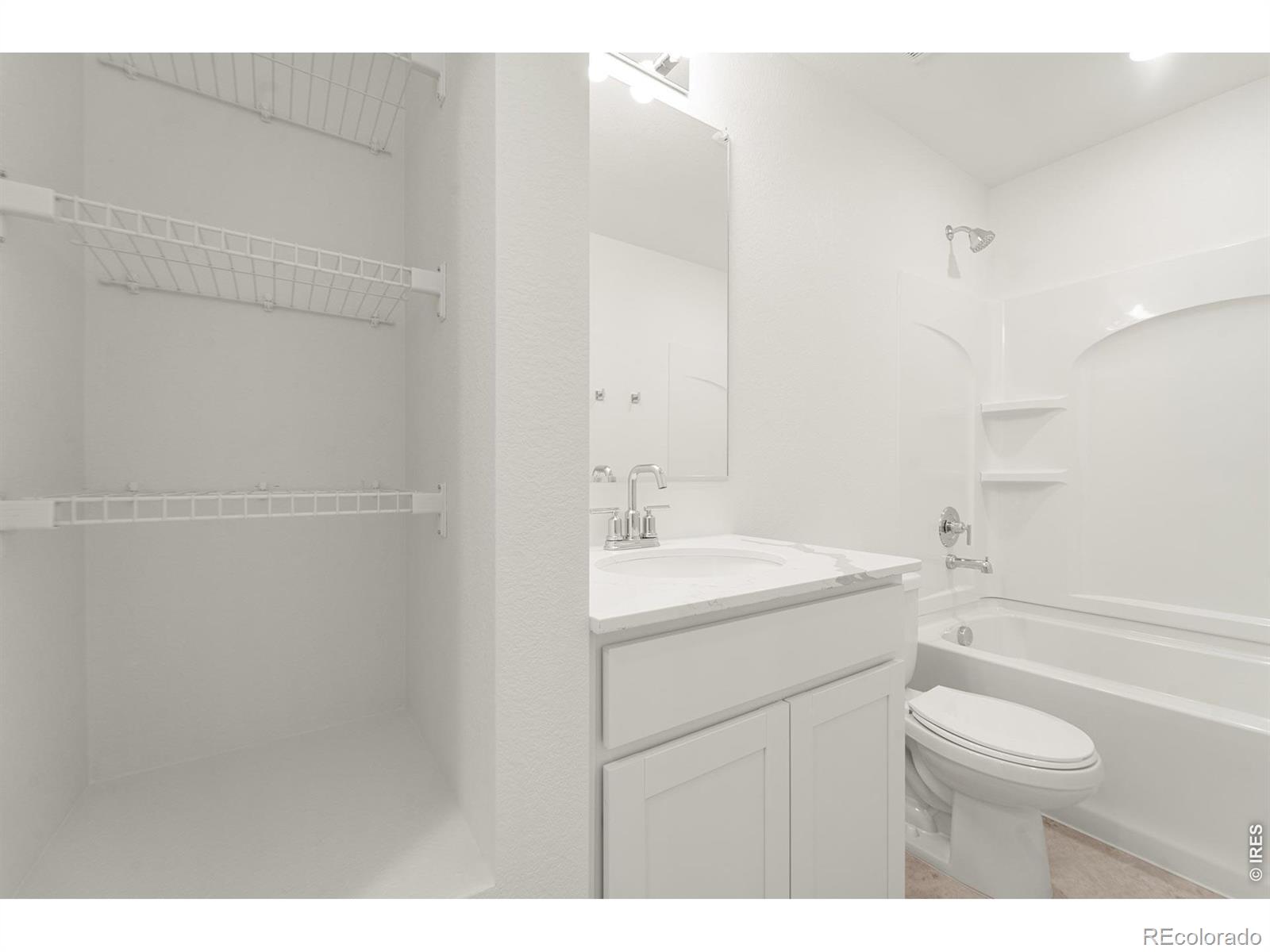 MLS Image #18 for 1954  sorghum way,johnstown, Colorado
