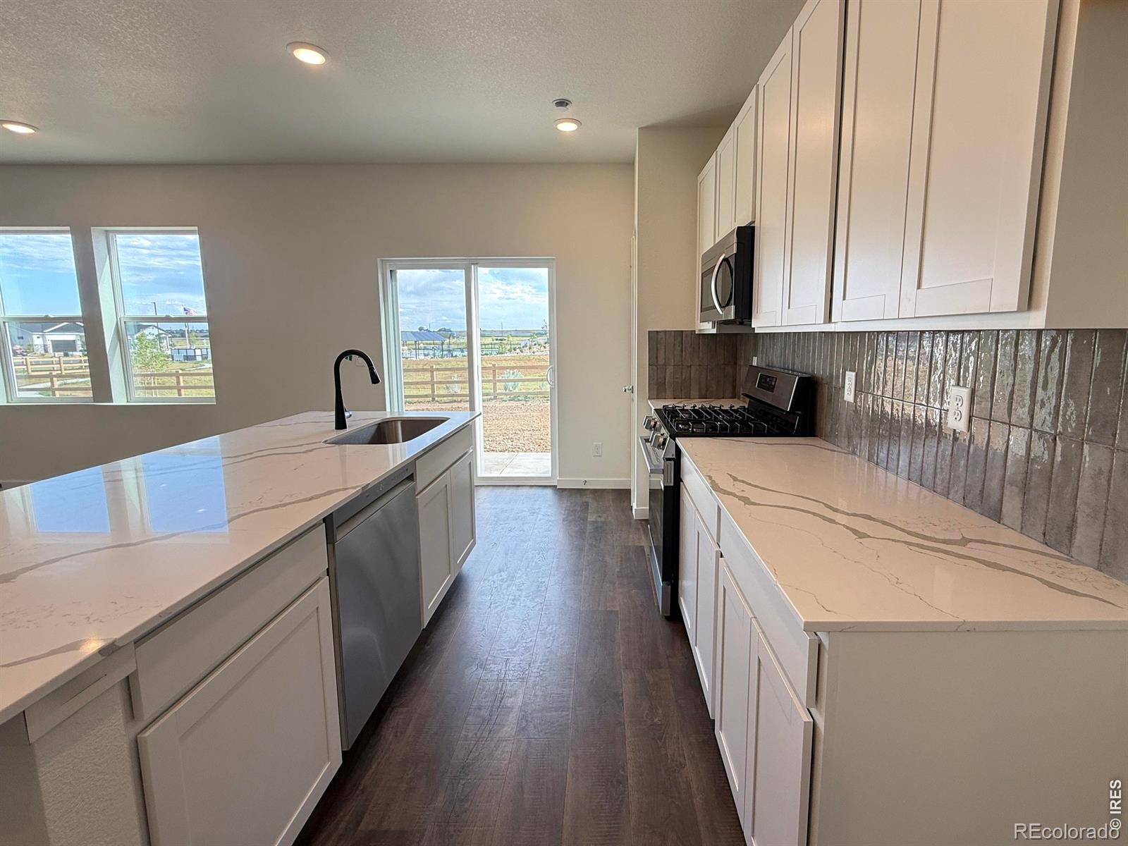 MLS Image #2 for 1954  sorghum way,johnstown, Colorado
