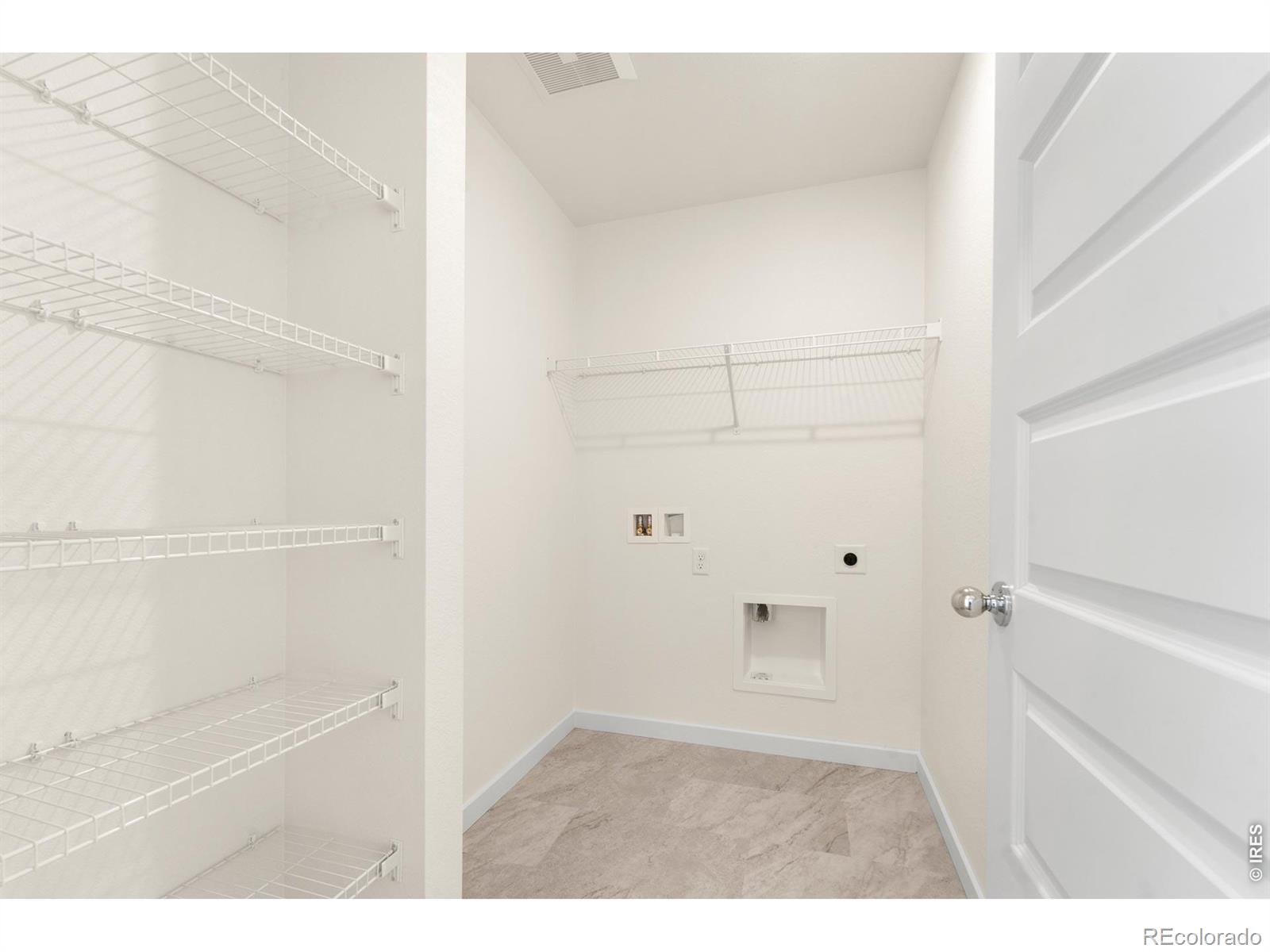 MLS Image #22 for 1954  sorghum way,johnstown, Colorado