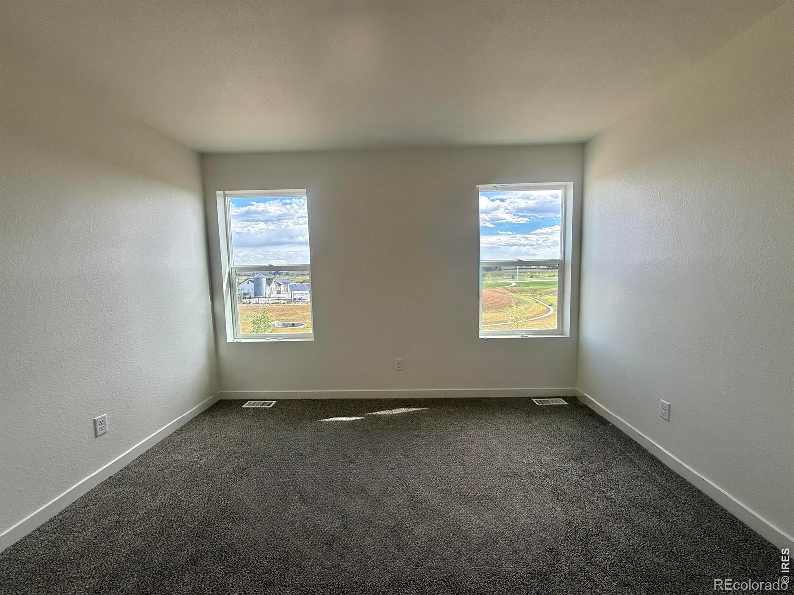 MLS Image #7 for 1954  sorghum way,johnstown, Colorado