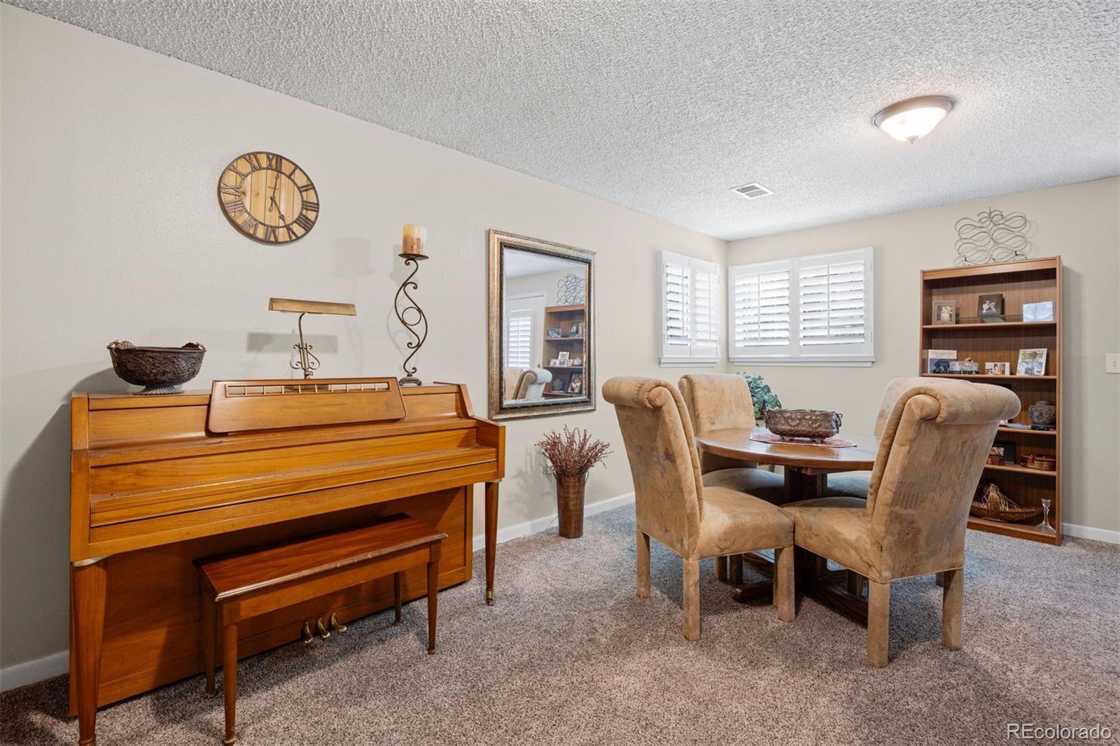 MLS Image #15 for 1470 s quebec way,denver, Colorado