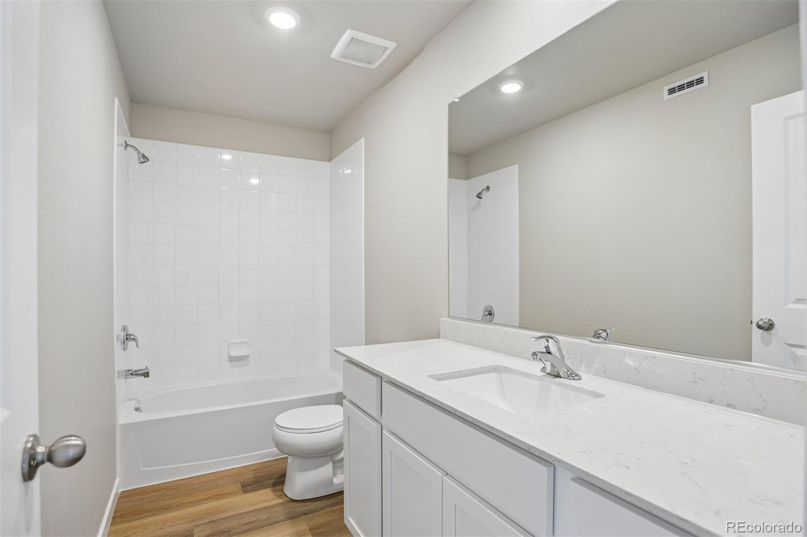MLS Image #8 for 851  emerald lakes street,windsor, Colorado