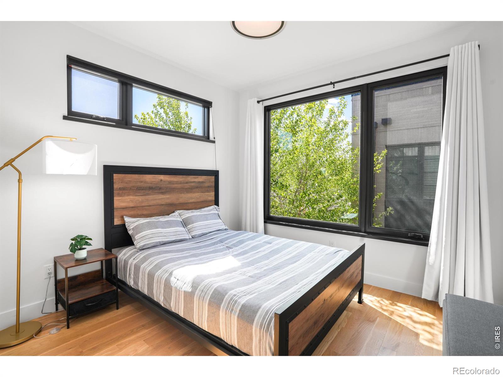 MLS Image #21 for 2126  pearl street,boulder, Colorado