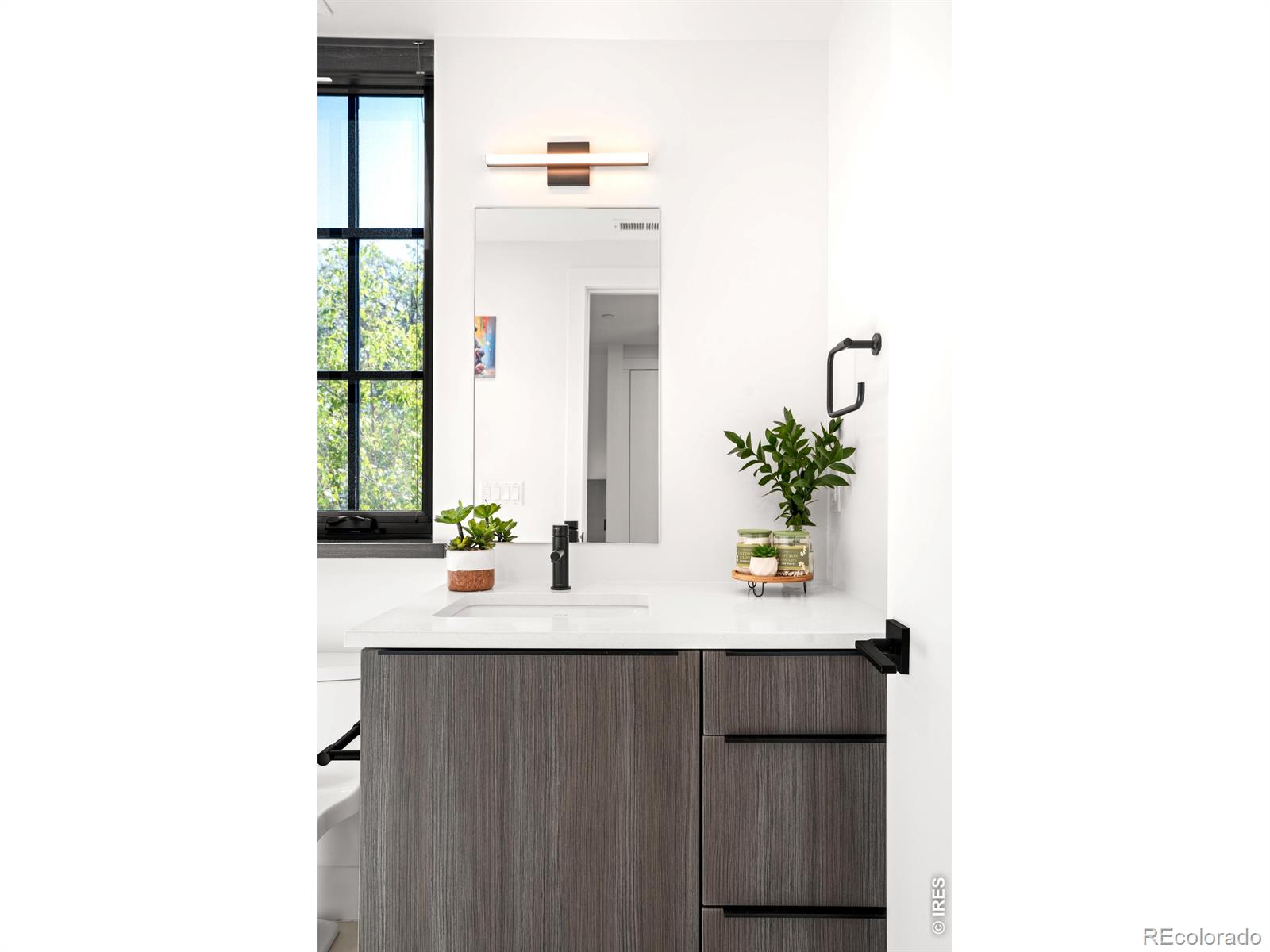 MLS Image #23 for 2126  pearl street,boulder, Colorado