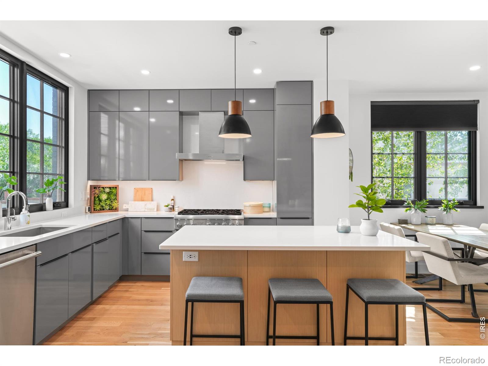 MLS Image #4 for 2126  pearl street,boulder, Colorado
