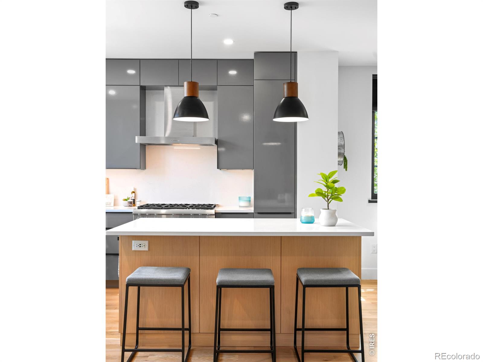 MLS Image #6 for 2126  pearl street,boulder, Colorado