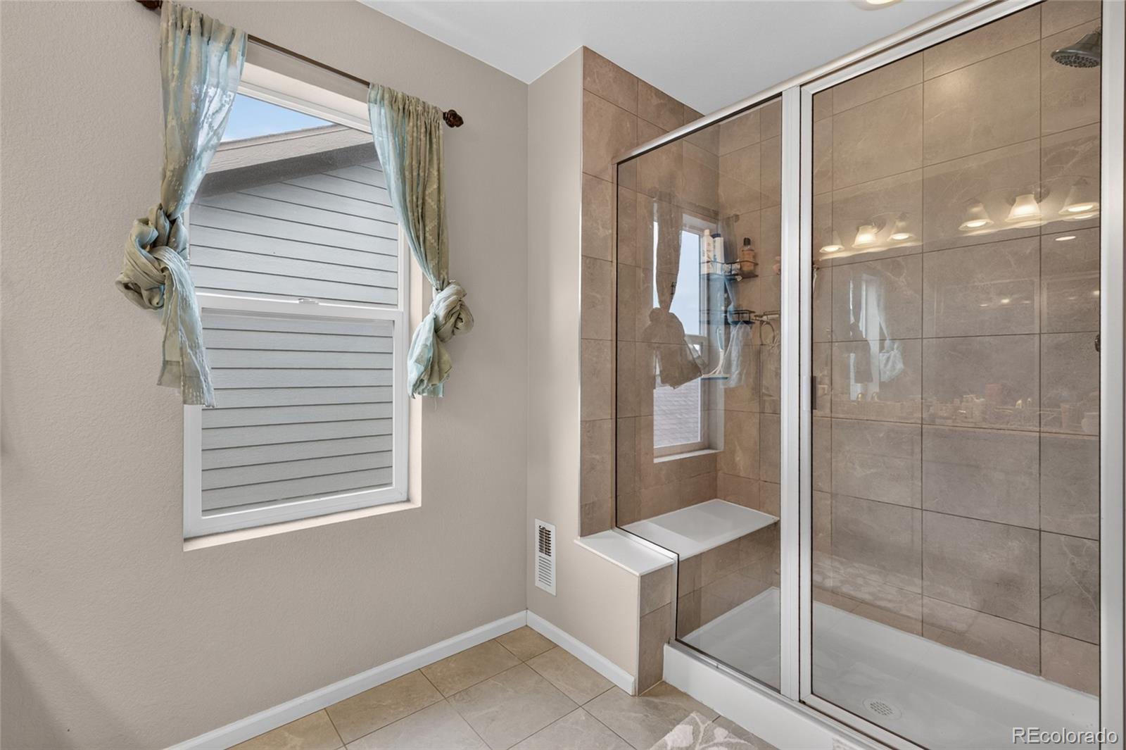 MLS Image #17 for 4728  helena street,denver, Colorado