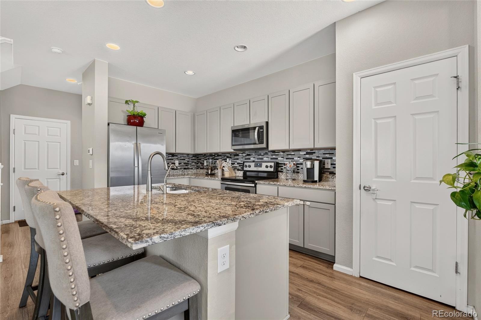 MLS Image #8 for 4728  helena street,denver, Colorado