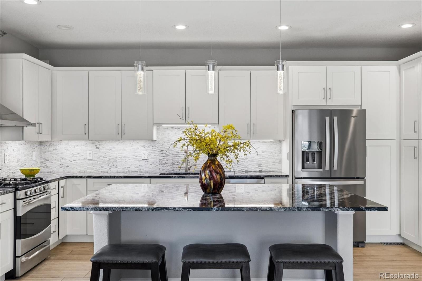 MLS Image #12 for 9612 w belfast drive,littleton, Colorado
