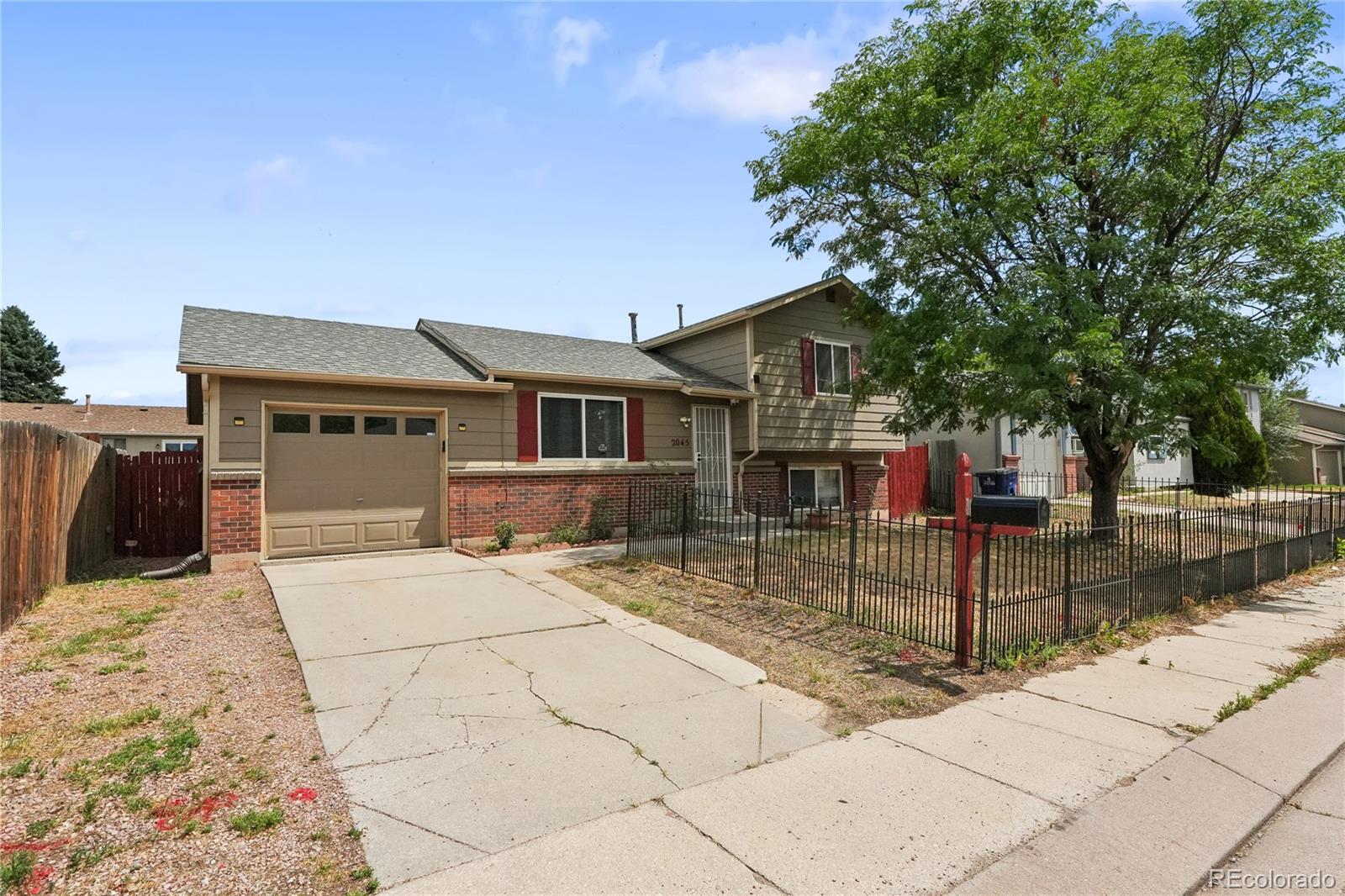 MLS Image #1 for 2045  grosbear lane,colorado springs, Colorado